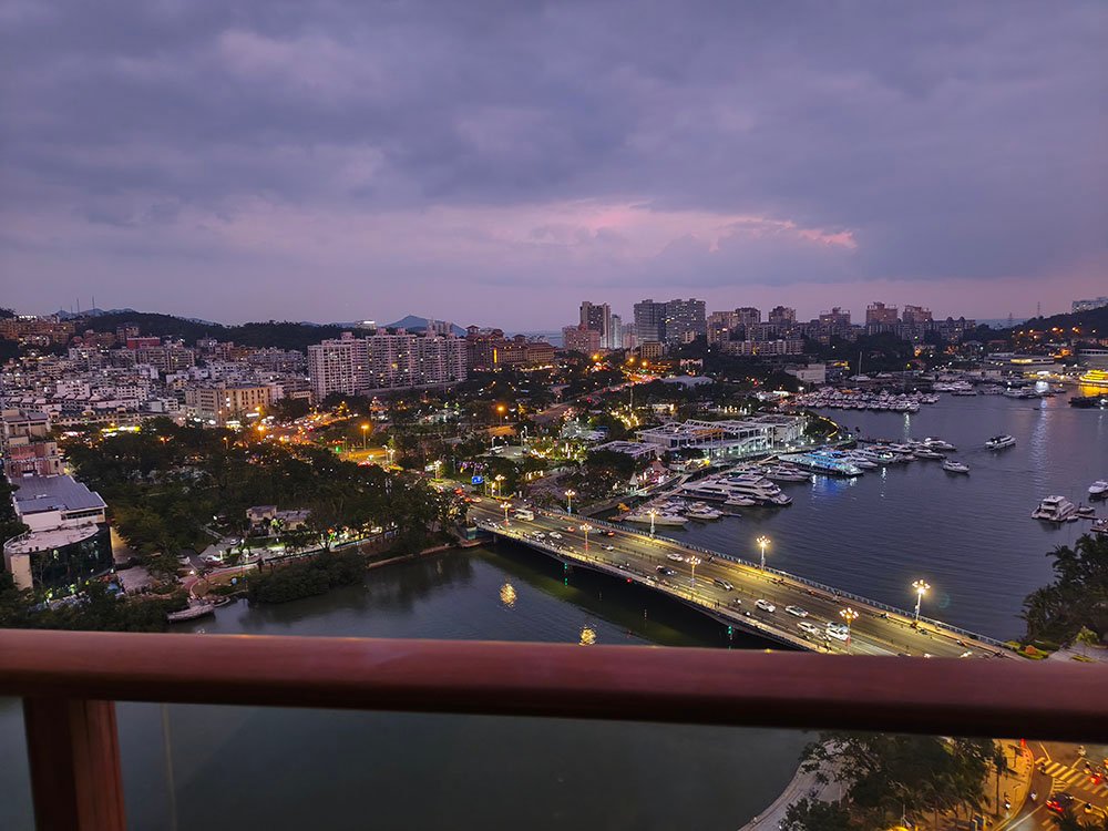 中心皇冠假日酒店